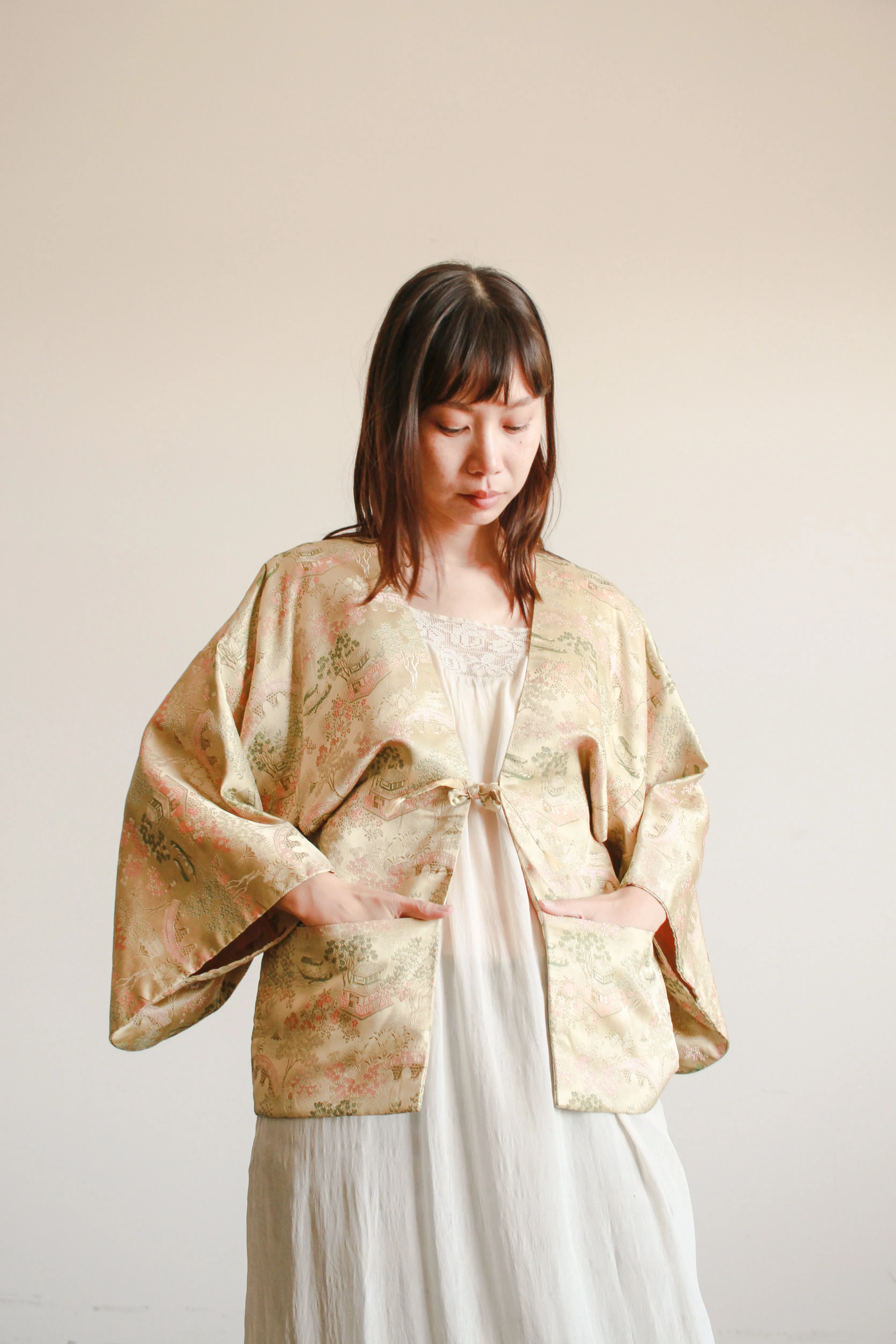 1940s Gold Silk Chinoiserie Print Jacket