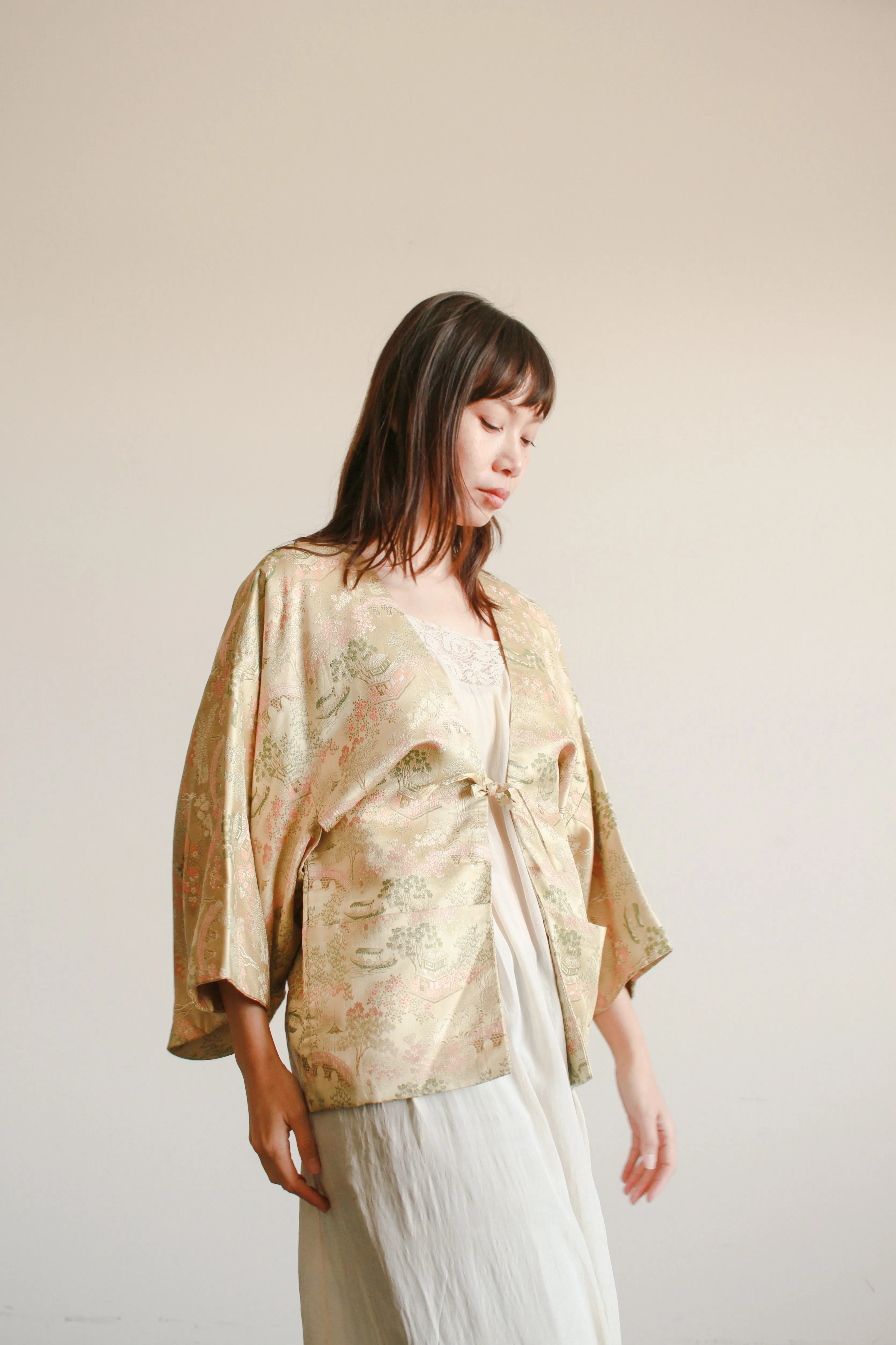 1940s Gold Silk Chinoiserie Print Jacket