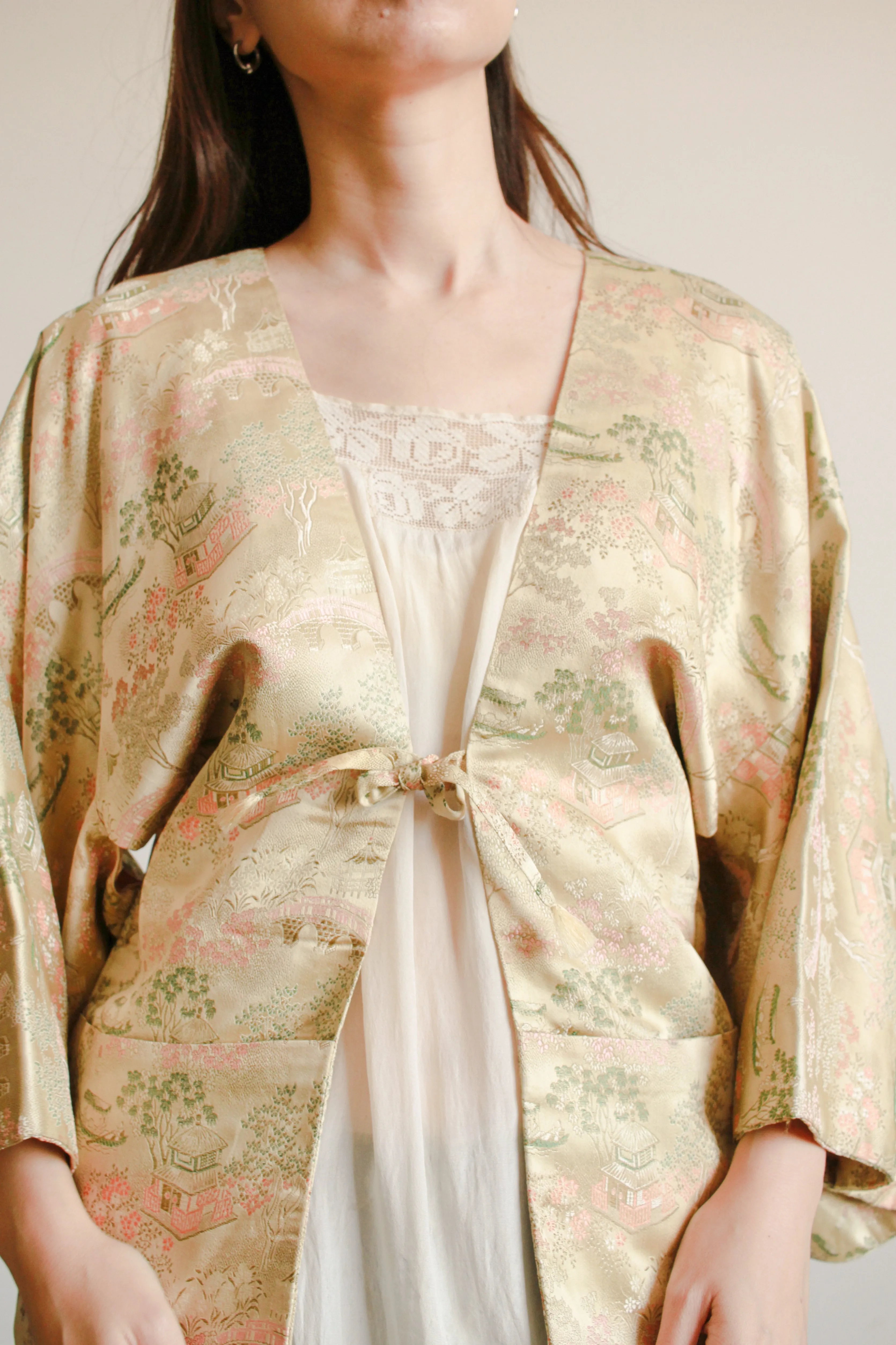 1940s Gold Silk Chinoiserie Print Jacket