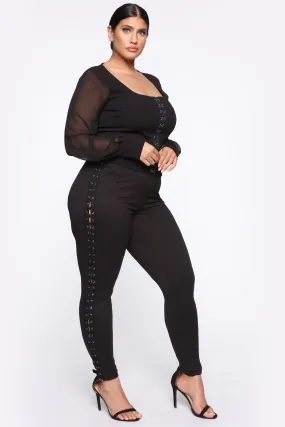 Acing This Lace Up Legging - Black