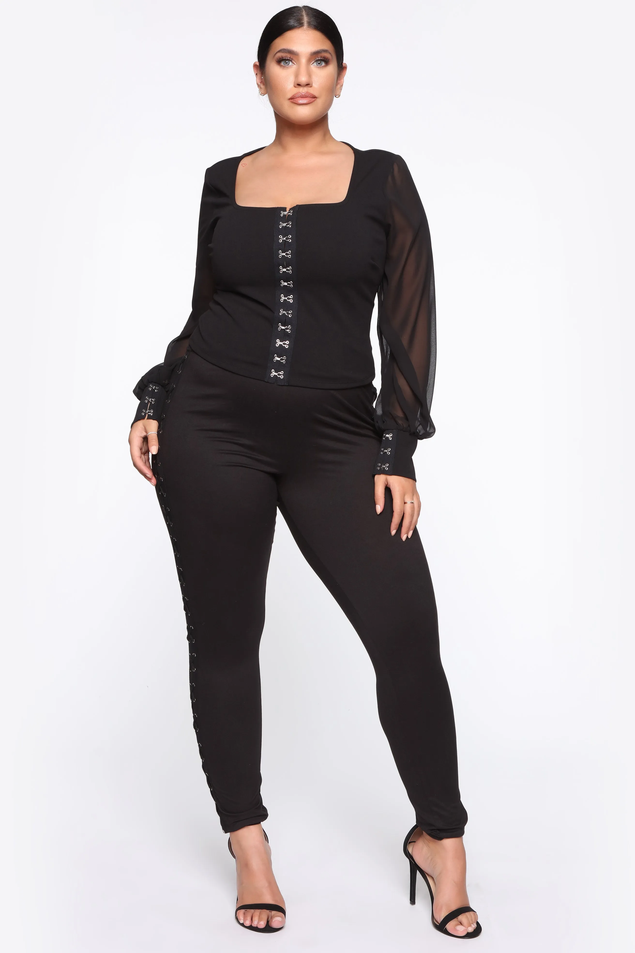 Acing This Lace Up Legging - Black