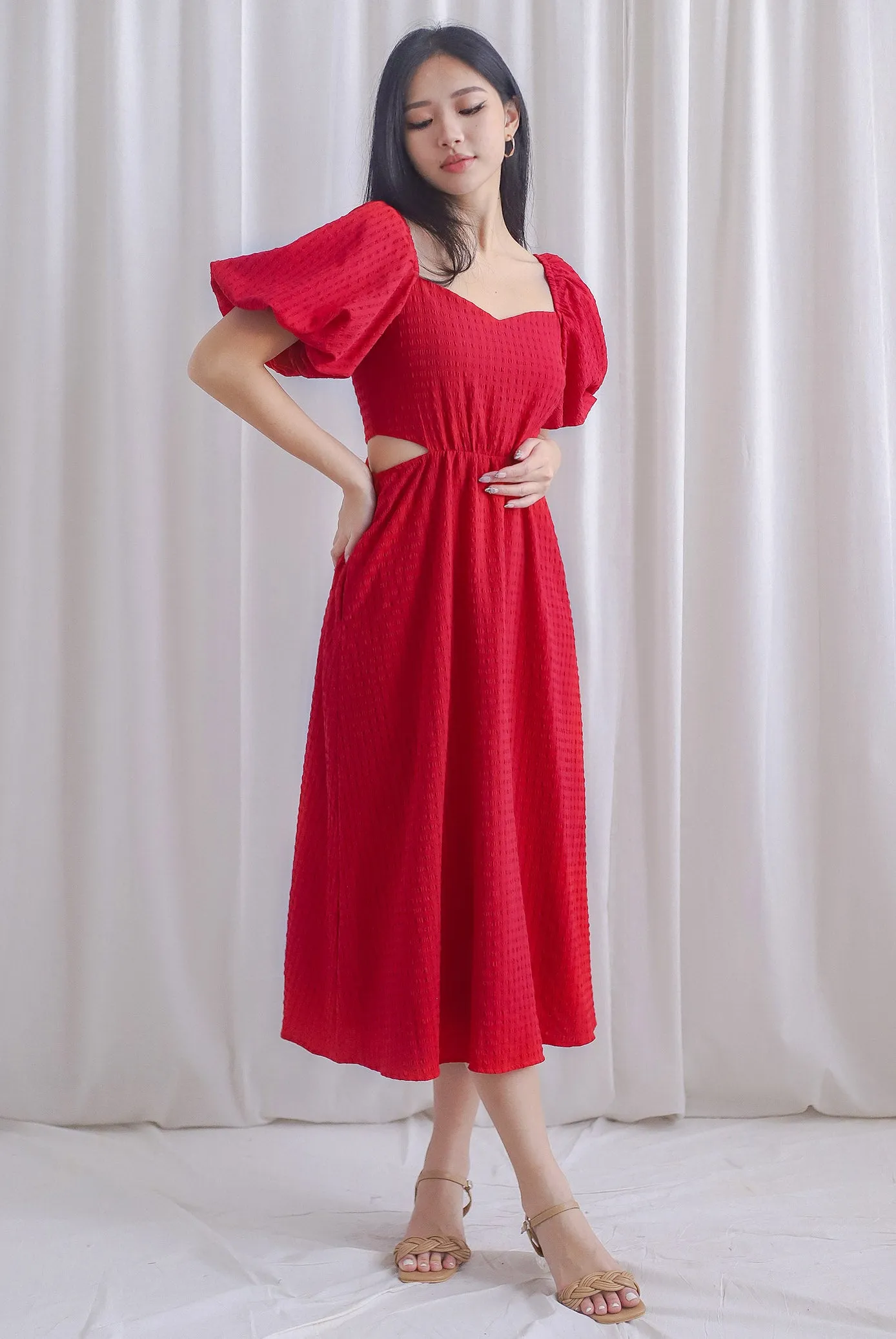 Hebe Puffy Sleeve Side Cut Out Dress In Red