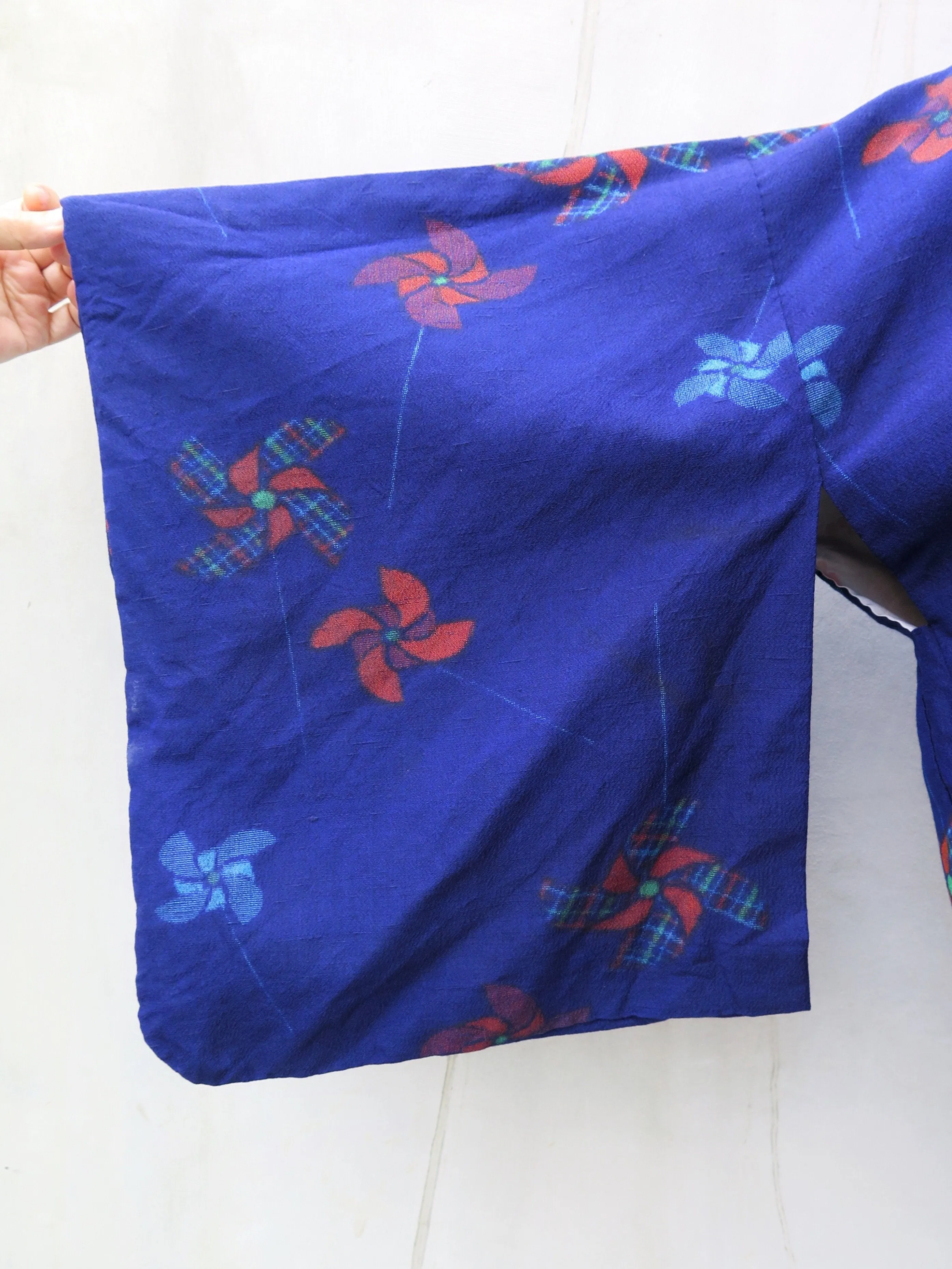Spinning Pinwheels | Authentic Vintage 1960s 1970s lined Japanese Yutaka Kimono Jacket